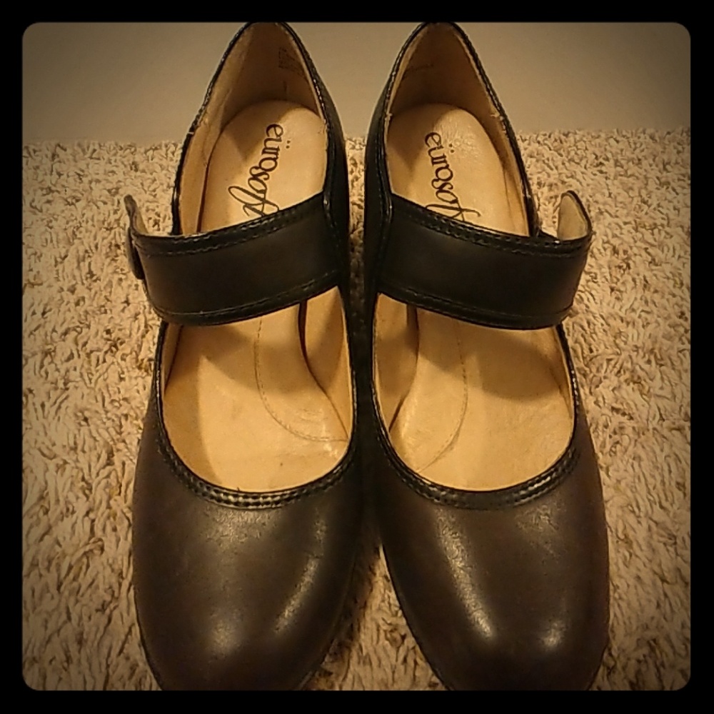Euro Soft Heels